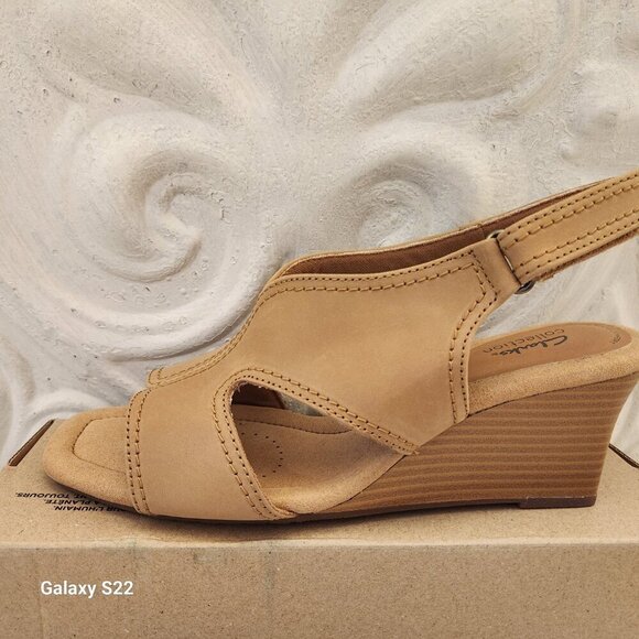 Clarks Kyarra Aster Wedge Sandals. Leather. NIB. Size 8.5 Wide - Picture 2 of 10